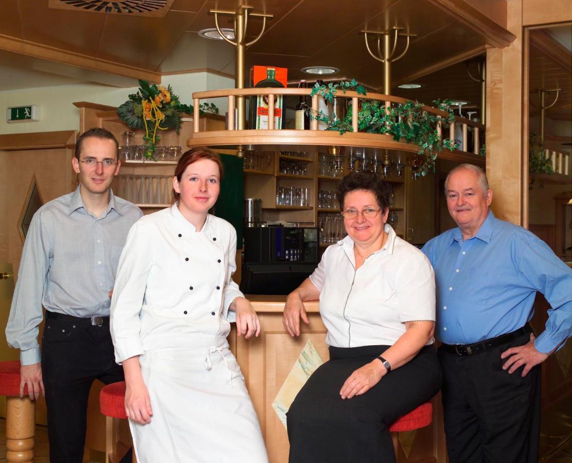 Hotel Restaurant Wallner I Contactless Check-In St. Valentin Dış mekan fotoğraf